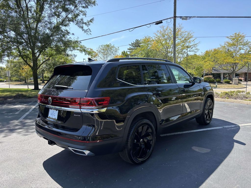 2026 Volkswagen Atlas SE w/Tech - Photo 7
