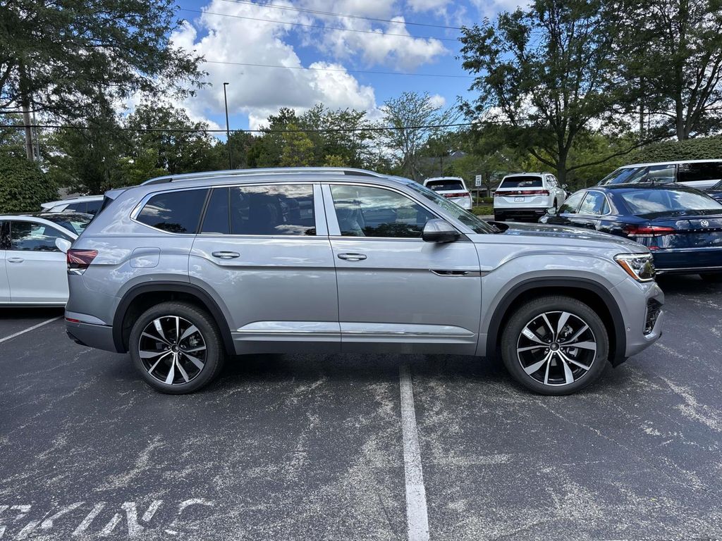 2026 Volkswagen Atlas SEL Premium R-Line - Photo 8