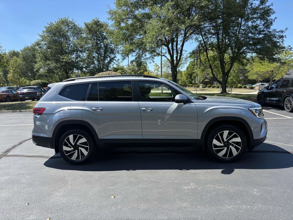 2026 Volkswagen Atlas SE w/Tech - Photo 8