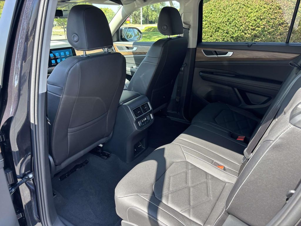 2026 Volkswagen Atlas SE w/Tech - Photo 28