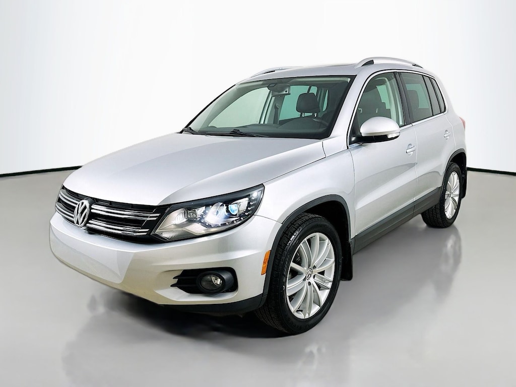Used 2016 Volkswagen Tiguan SE SUV