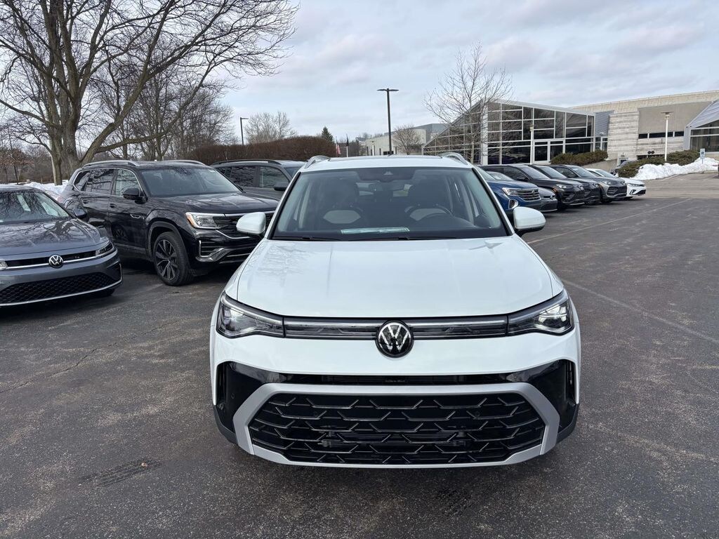 New 2026 Volkswagen Taos 1.5T SEL SUV