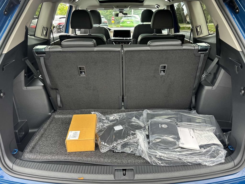 2026 Volkswagen Atlas SE w/Tech - Photo 9