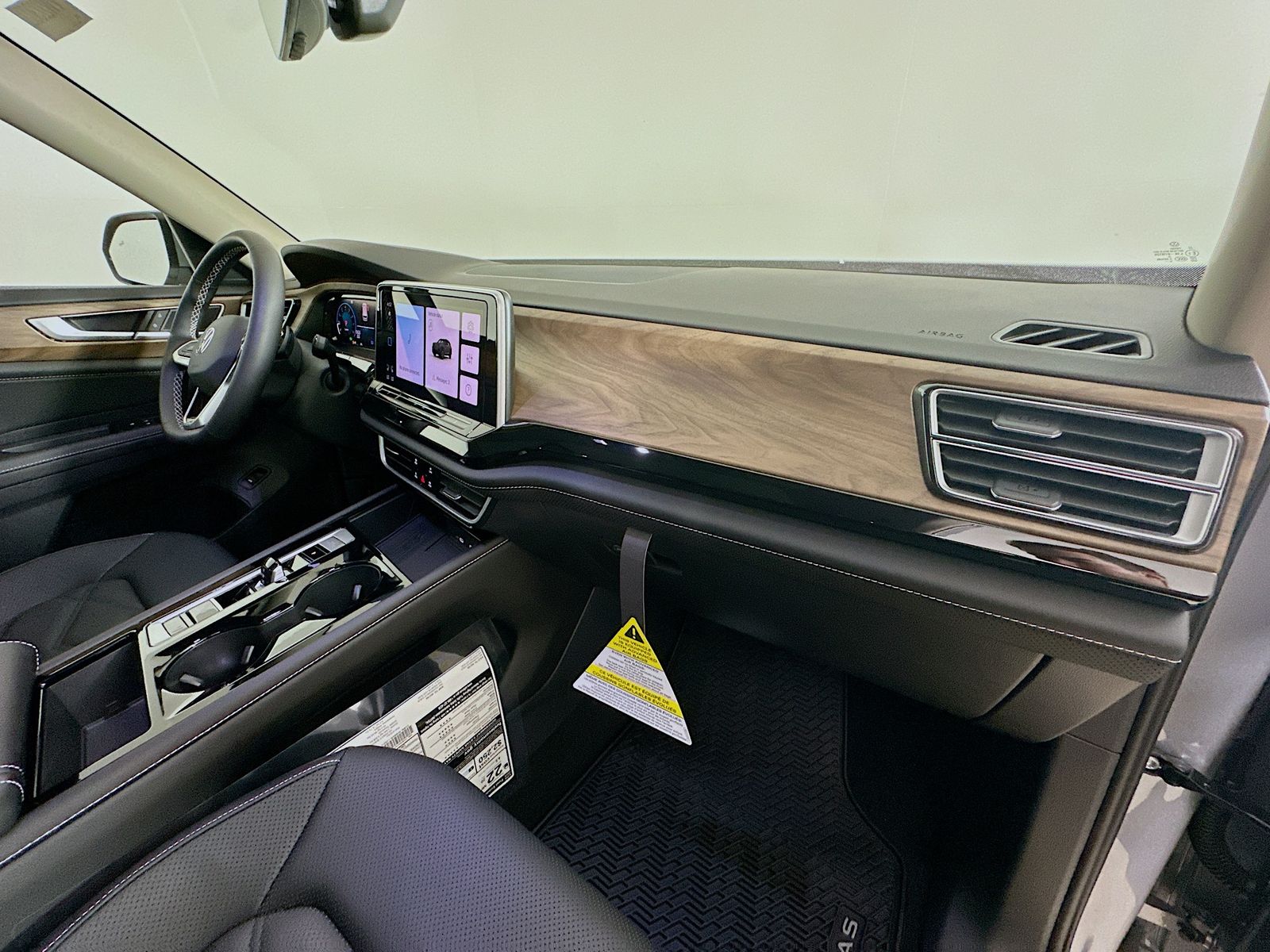 2026 Volkswagen Atlas SE w/Tech - Photo 46