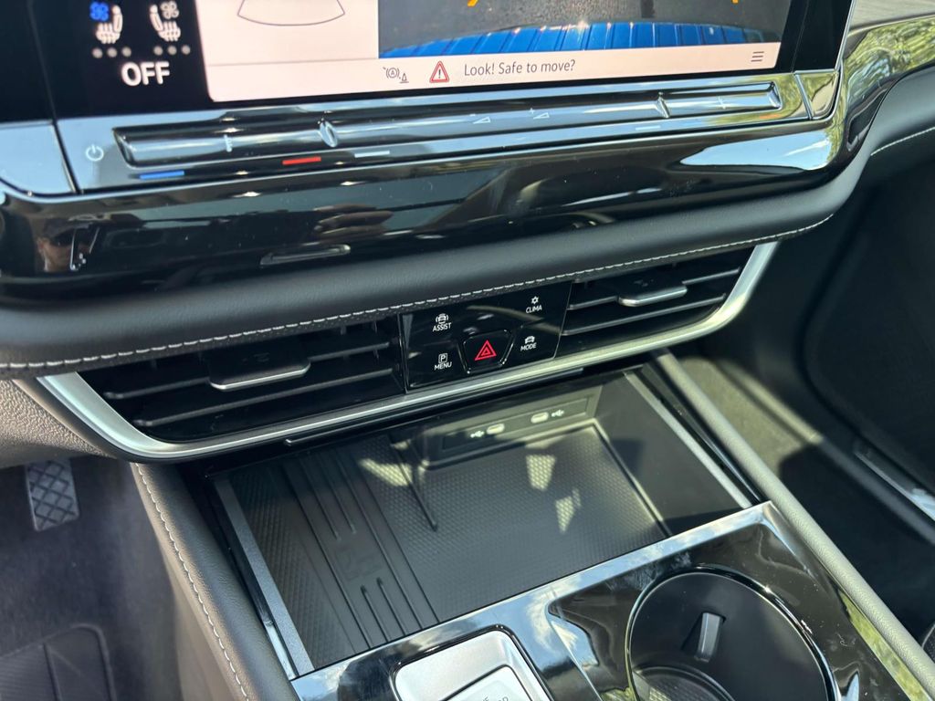 2026 Volkswagen Atlas SE w/Tech - Photo 23