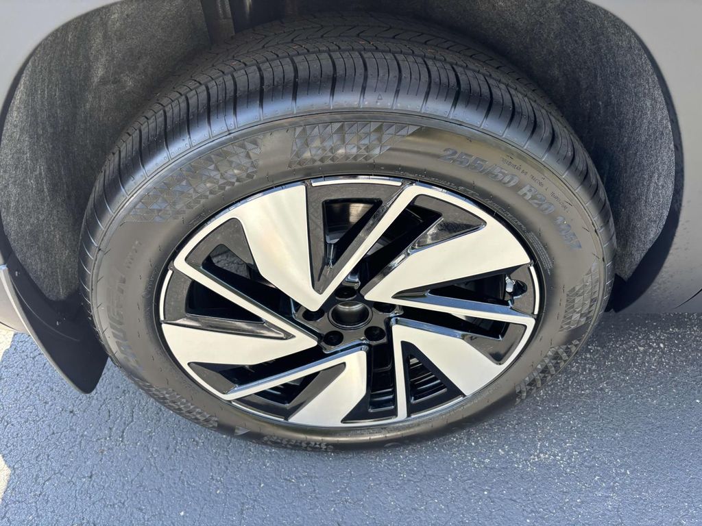 2026 Volkswagen Atlas SE w/Tech - Photo 10