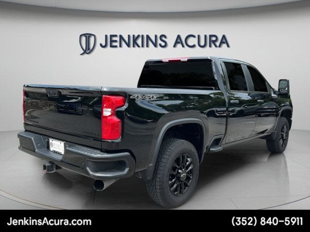 Used 2025 Chevrolet Silverado 2500HD Custom Truck Crew Cab