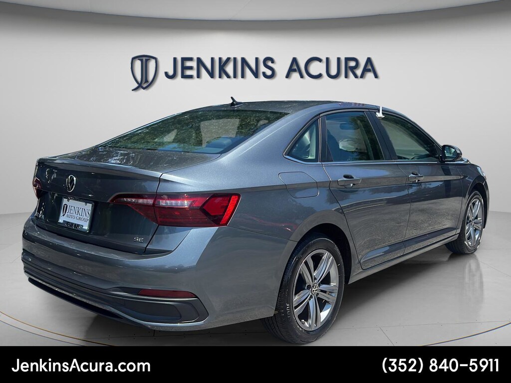 Used 2024 Volkswagen Jetta 1.5T SE Sedan