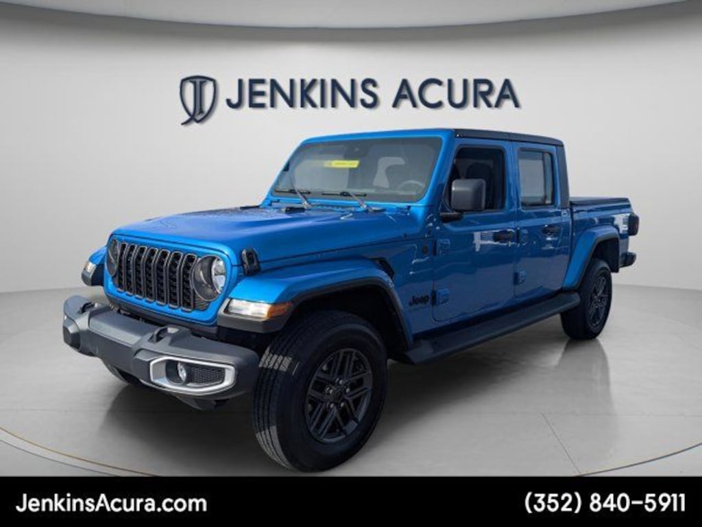 Used 2024 Jeep Gladiator Sport Truck Crew Cab