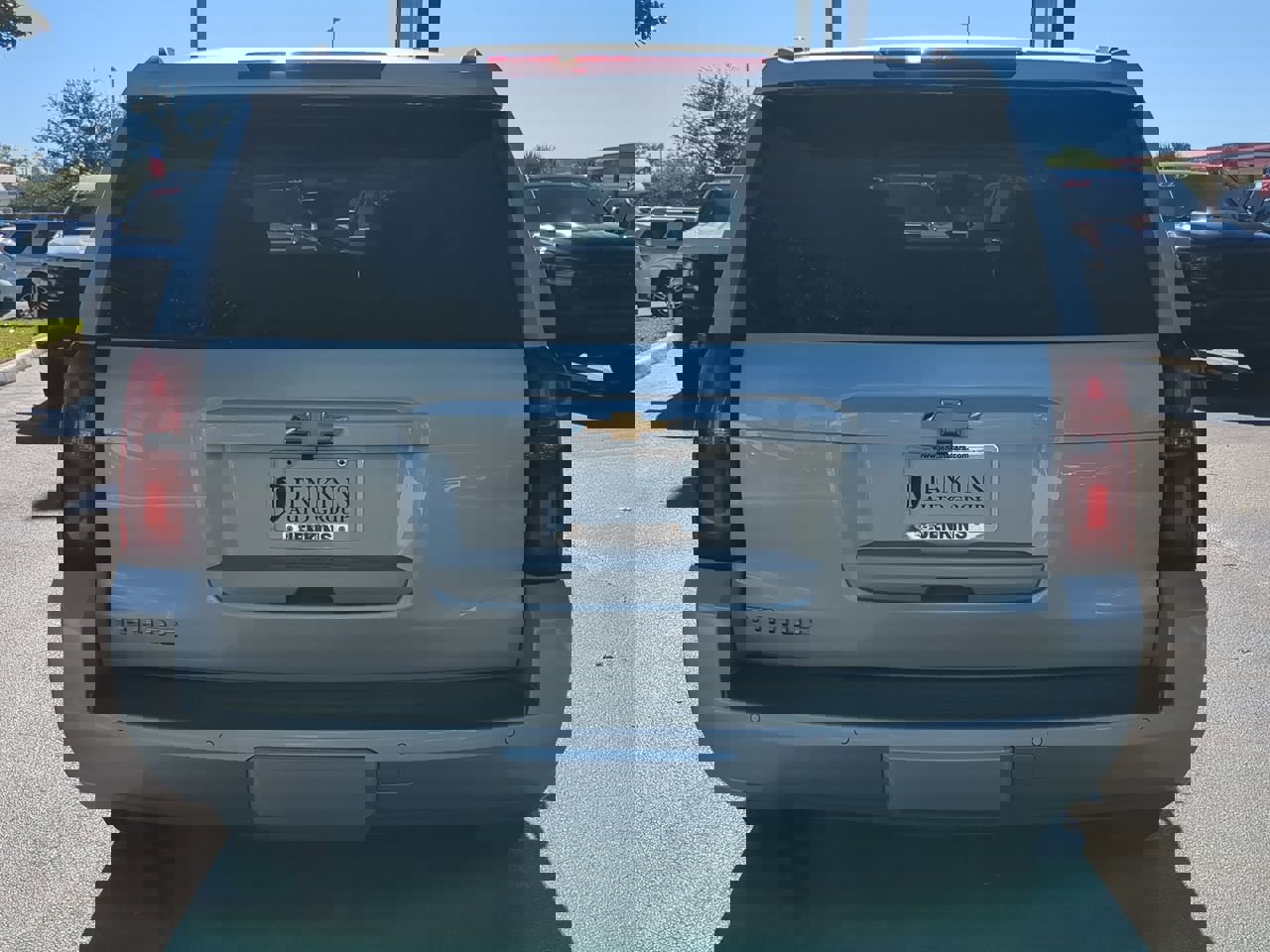 2016 Chevrolet Tahoe LT photo 4