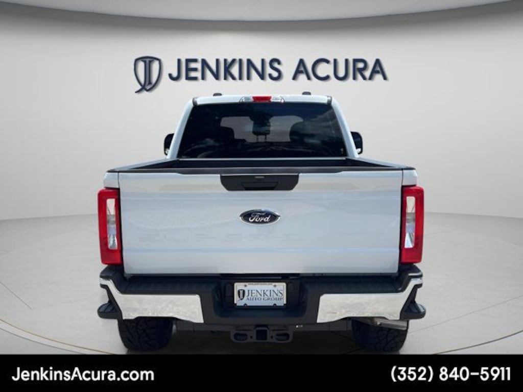 Used 2025 Ford Super Duty F-350 SRW XL Truck Crew Cab