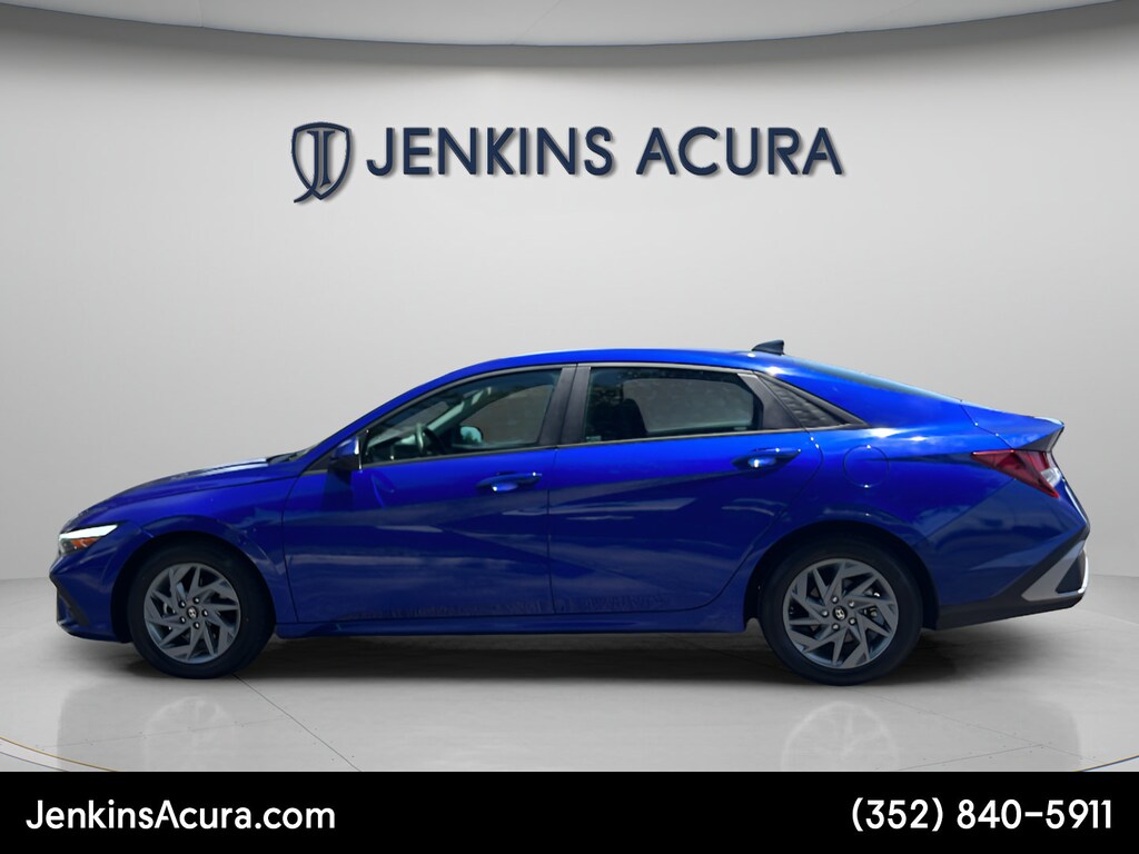 Used 2024 Hyundai Elantra SEL Sedan