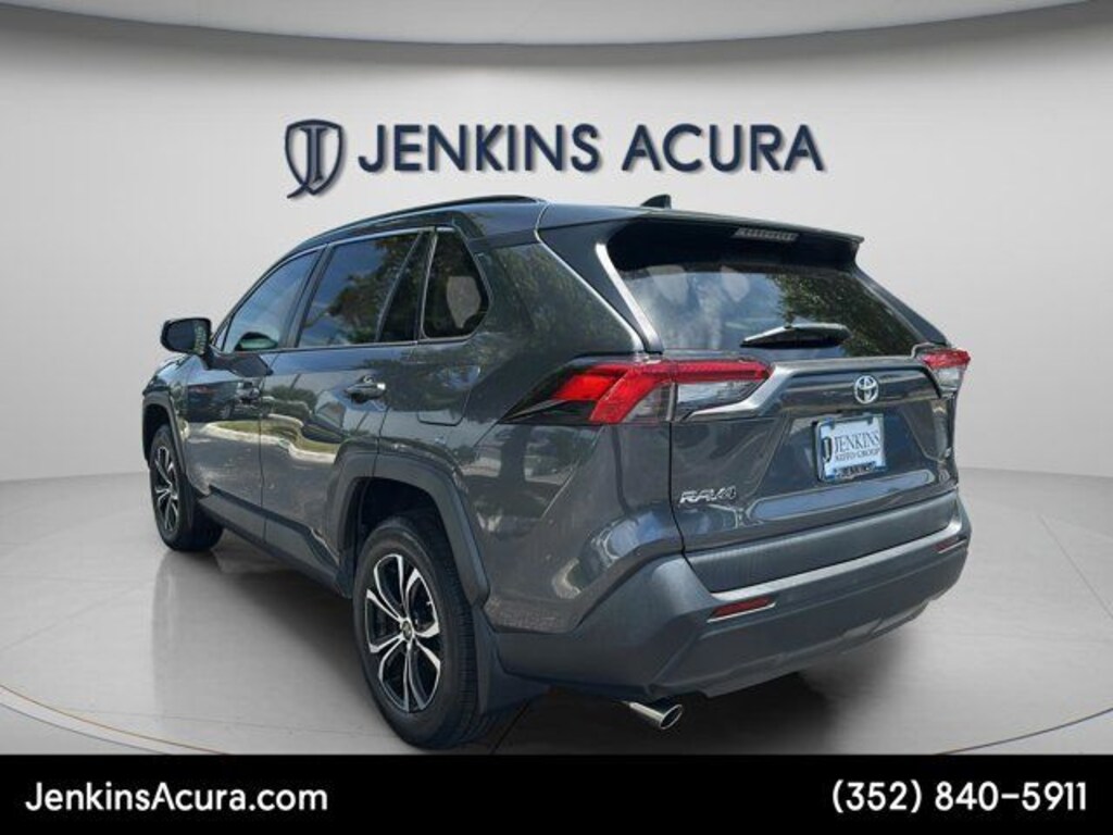 Used 2020 Toyota RAV4 LE SUV
