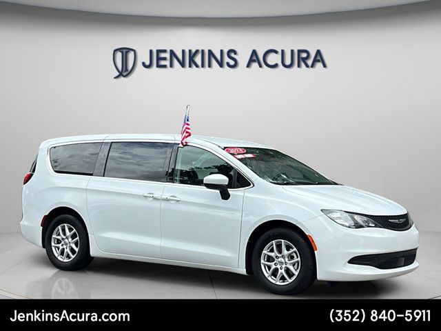 2023 Chrysler Voyager
