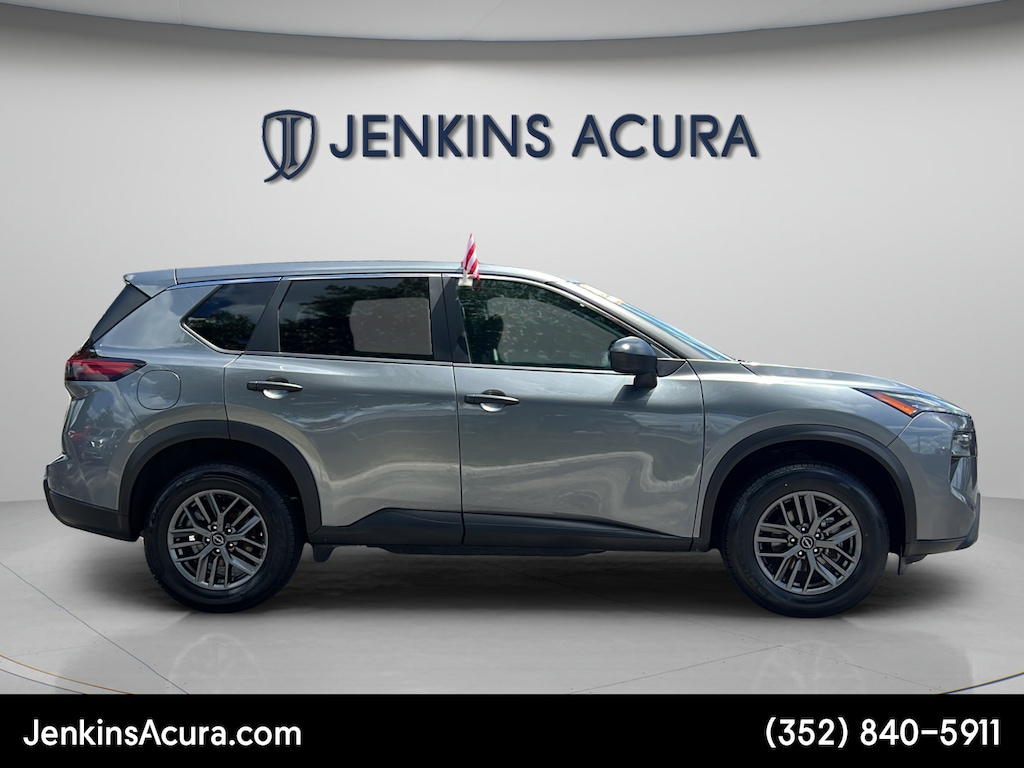 Used 2024 Nissan Rogue S SUV