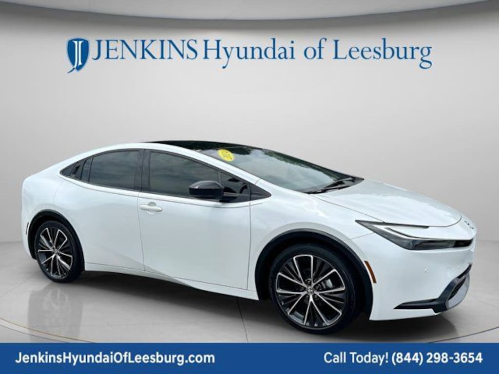 Used 2024 Toyota Prius XLE Hatchback