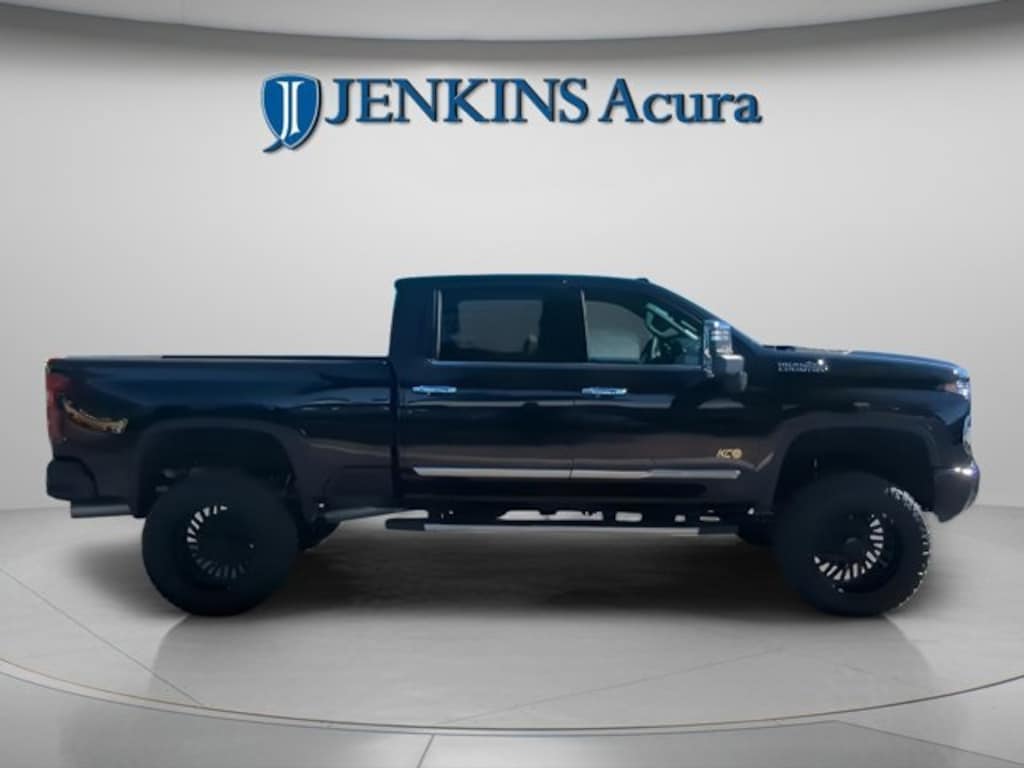 Used 2024 Chevrolet Silverado 3500 HD High Country Truck Crew Cab