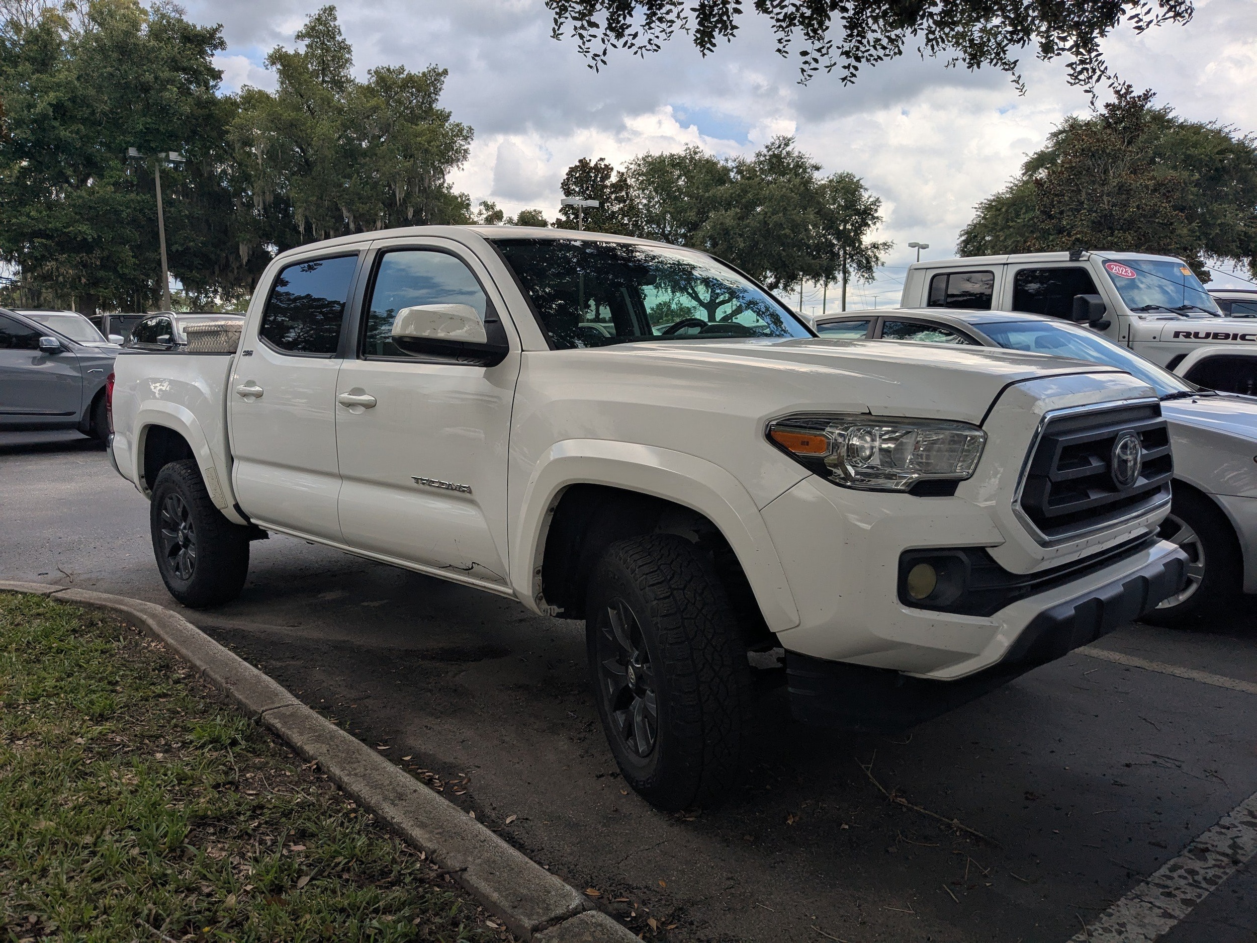 2020 Toyota Tacoma SR5 V6