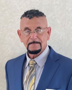 Staff member Ron Rivetz from ID_b86fc4297381