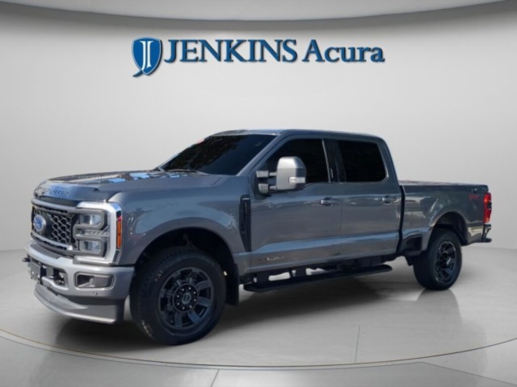 Used 2023 Ford F-250 Lariat Truck Crew Cab