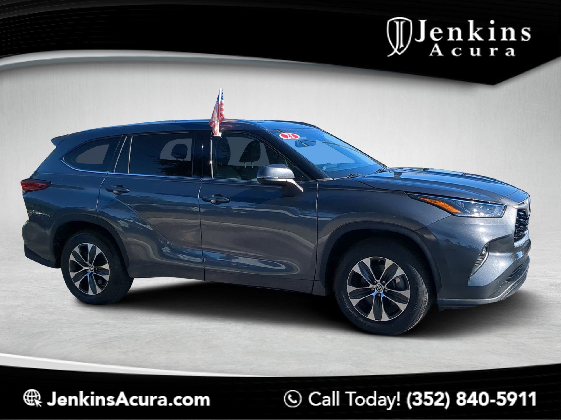 2021 Toyota Highlander XLE's photo