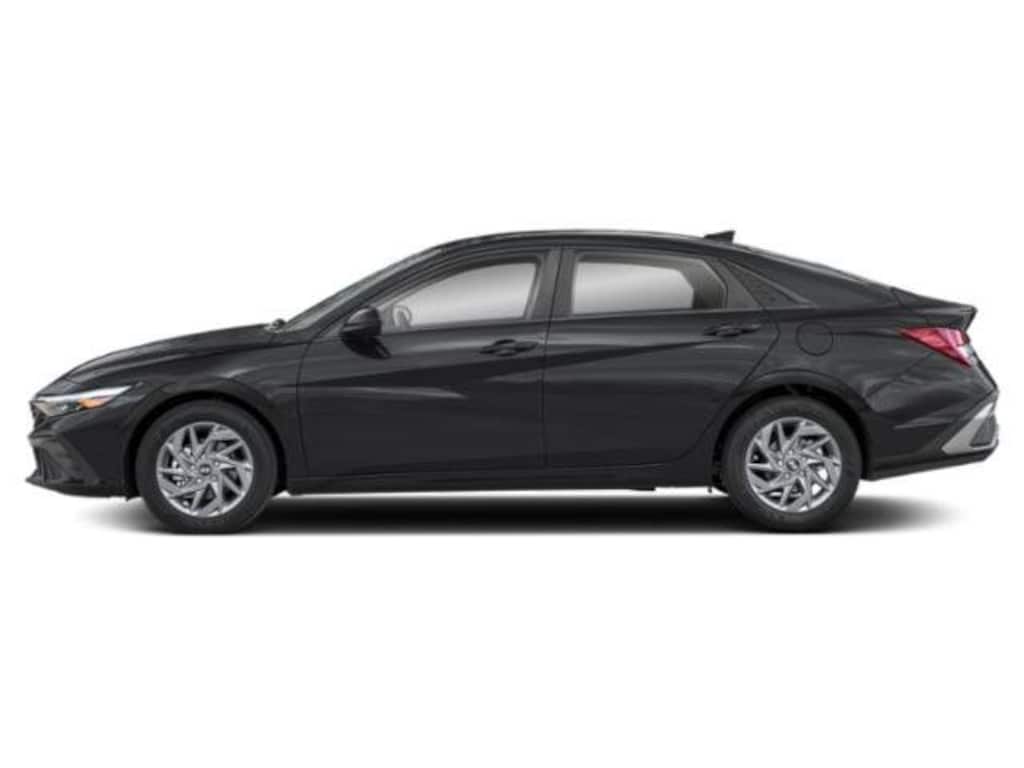 Used 2024 Hyundai Elantra SEL Sedan