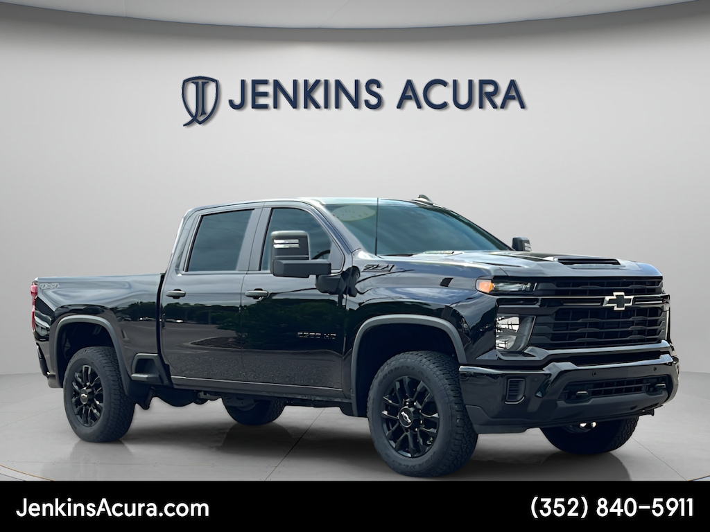 Used 2025 Chevrolet Silverado 2500 HD Custom Truck Crew Cab