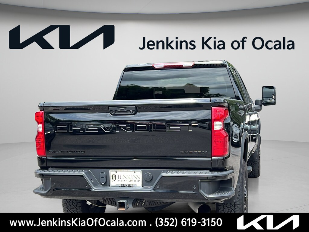 Used 2025 Chevrolet Silverado 2500 HD Custom Truck Crew Cab
