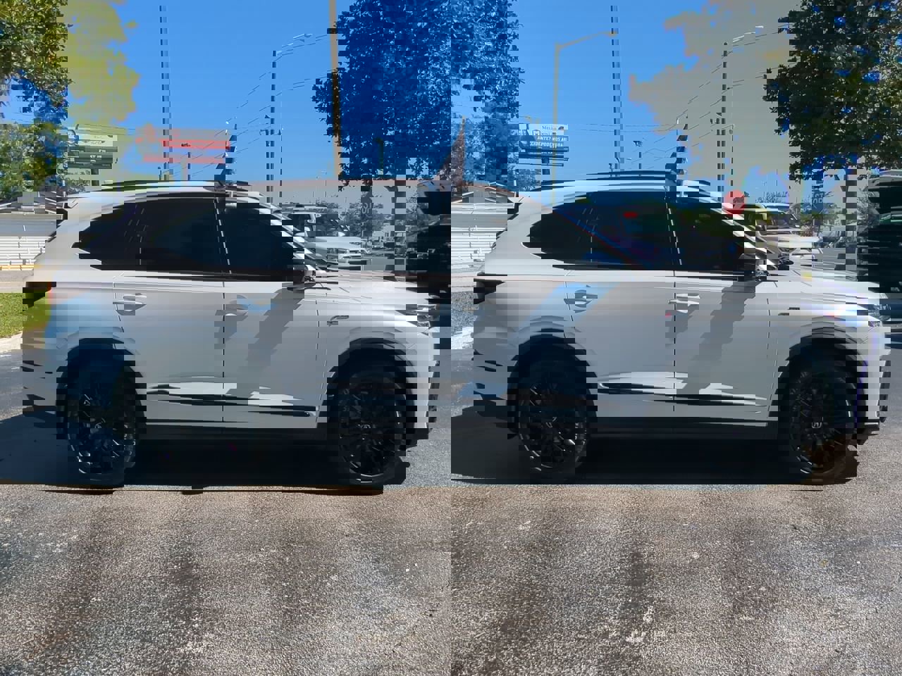 2026 Acura MDX SH-AWD A-Spec Advance photo 3