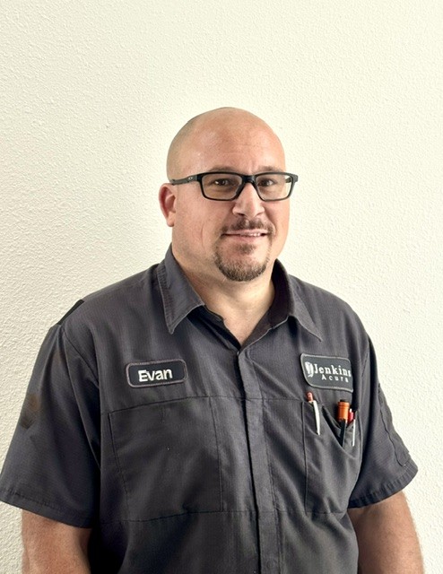 Staff member Evan Merlino from ID_70a57a84b747