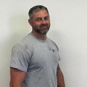 Staff member Chris Morris from ID_7ad46dac4cd8