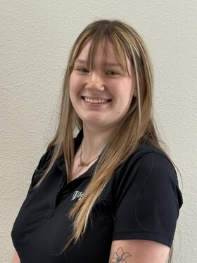 Staff member Amara Kana from ID_e018d8039ba6