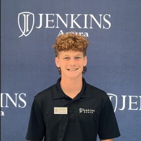 Staff member Camron Dickerhoof  from ID_b86fc4297381