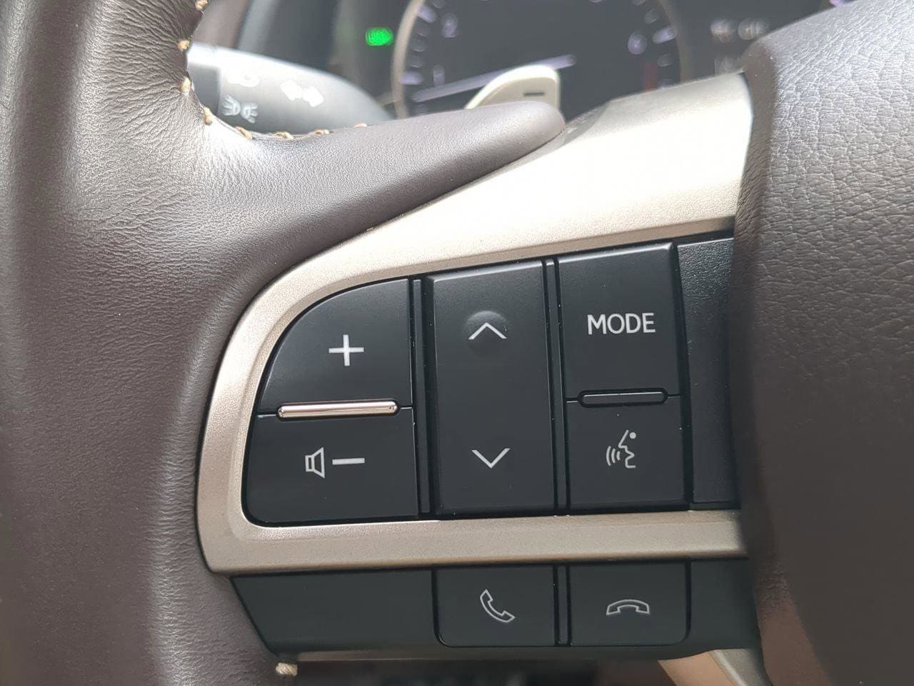 2020 Lexus RX 350 - Photo 21