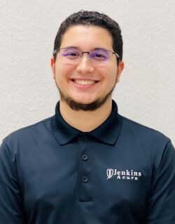 Staff member Pedro Caro from ID_b86fc4297381