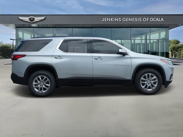 2021 Chevrolet Traverse Cloth 1LT photo 3