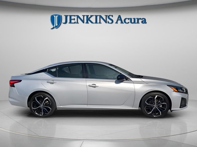 2024 Nissan Altima SR