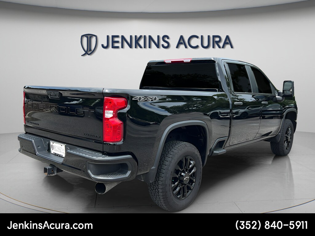 Used 2025 Chevrolet Silverado 2500 HD Custom Truck Crew Cab
