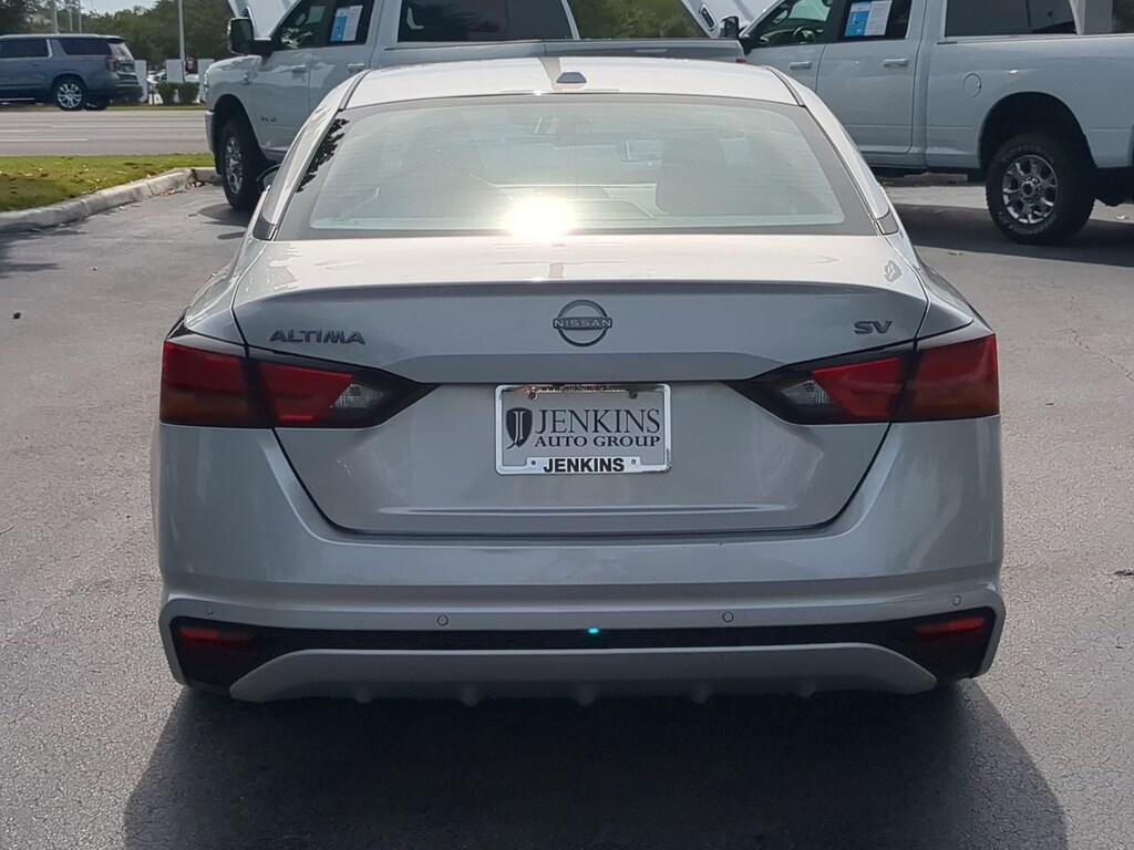 Used 2024 Nissan Altima 2.5 SV Sedan
