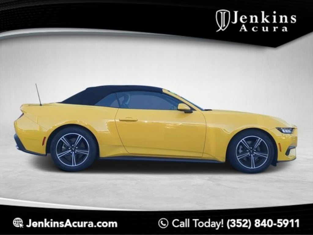 Used 2024 Ford Mustang Convertible