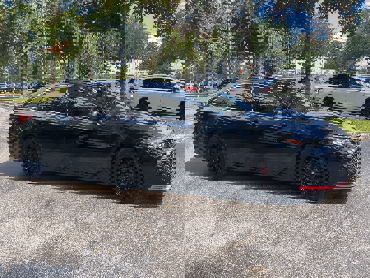 2019 Toyota Avalon XLE photo 2