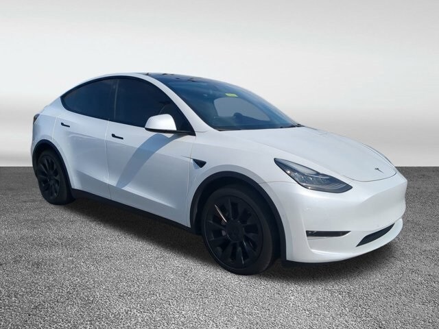 2022 Tesla Model Y Long Range photo 2