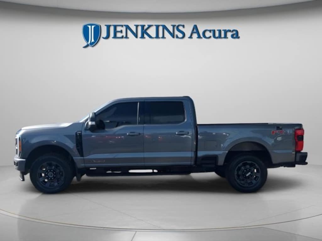 Used 2023 Ford F-250 Lariat Truck Crew Cab