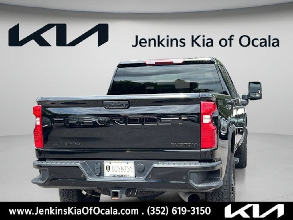 Used 2025 Chevrolet Silverado 2500HD Custom Truck Crew Cab