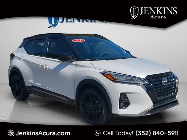 2023 Nissan Kicks SR