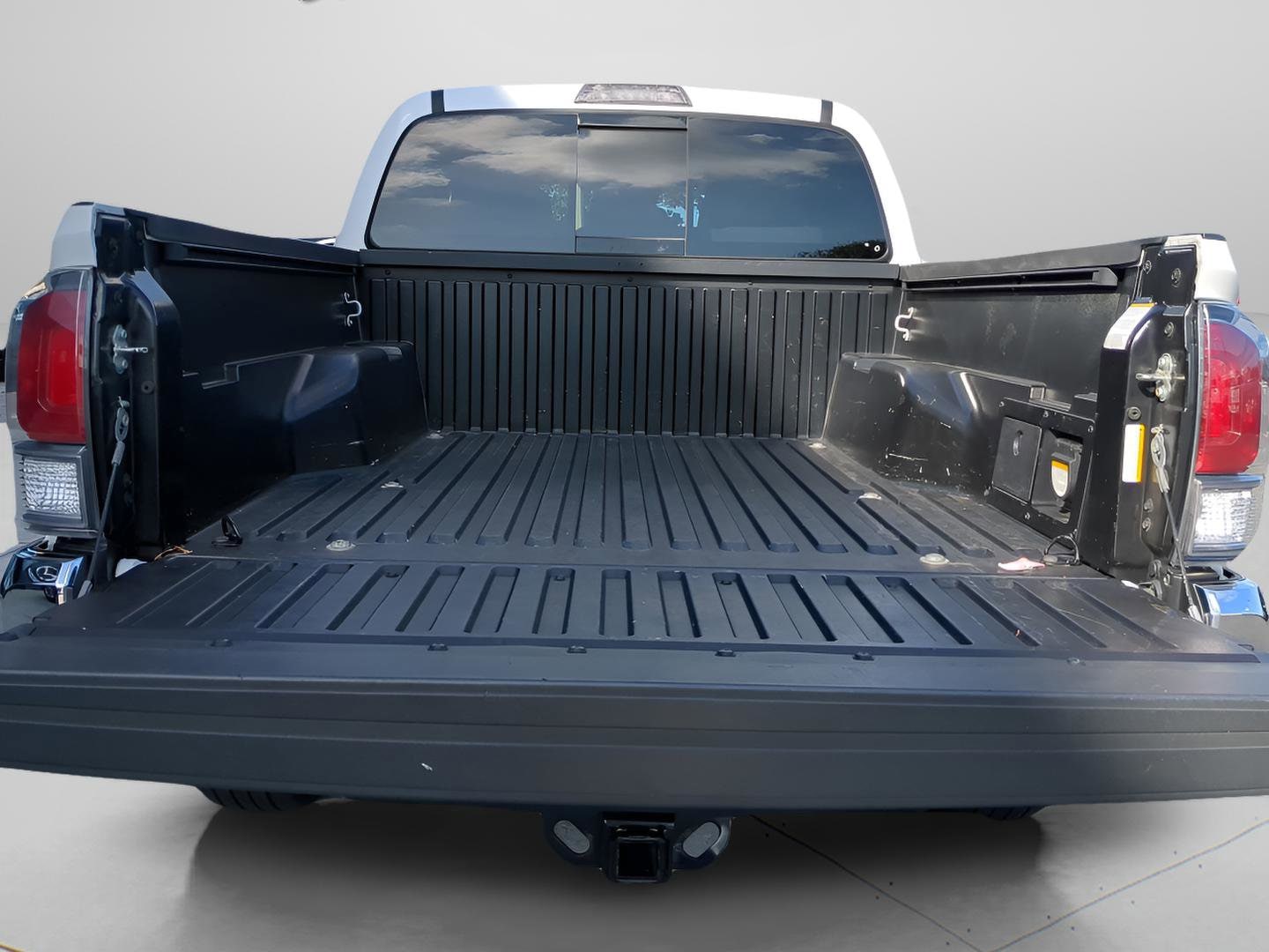 2023 Toyota Tacoma SR5 - Photo 11