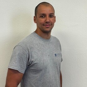 Staff member Orlando Fernandez from ID_1e61af