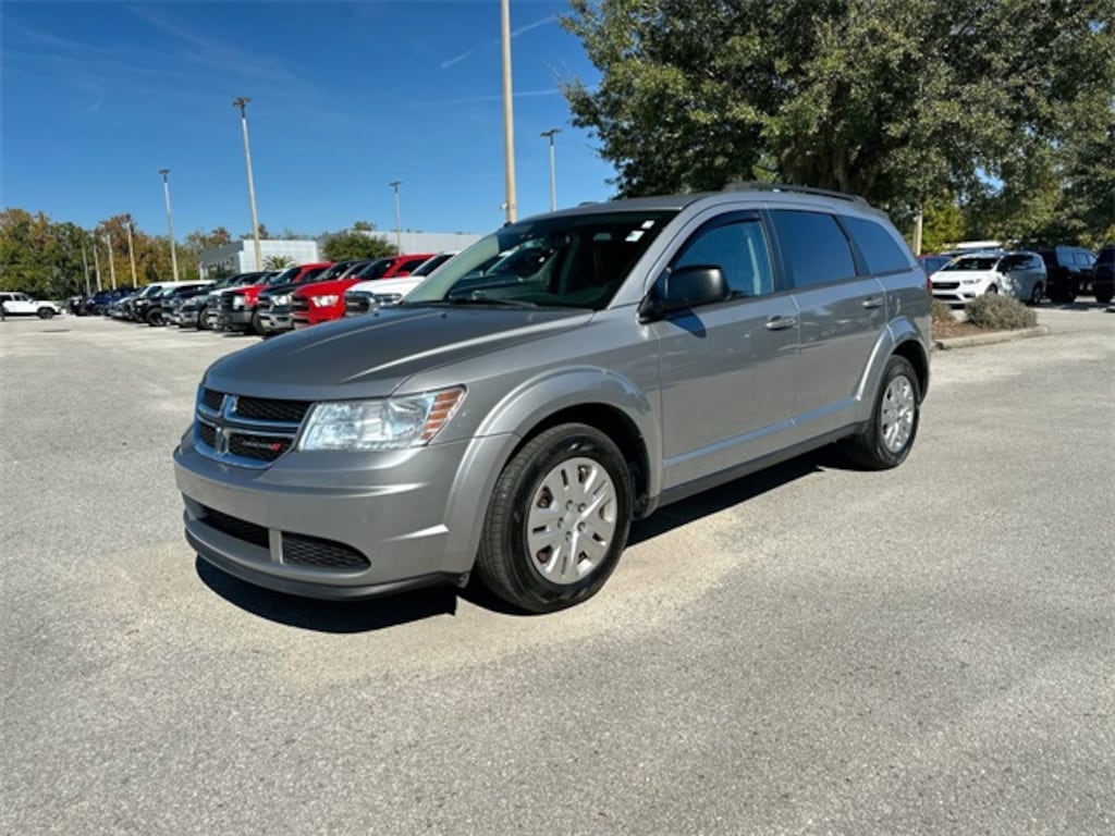 Used 2017 Dodge Journey SE SUV