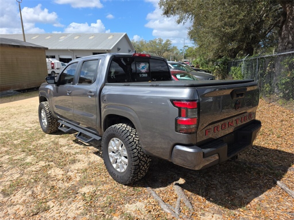 Used 2022 Nissan Frontier SV Truck Crew Cab