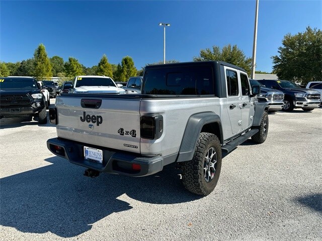 2020 Jeep Gladiator Sport photo 2